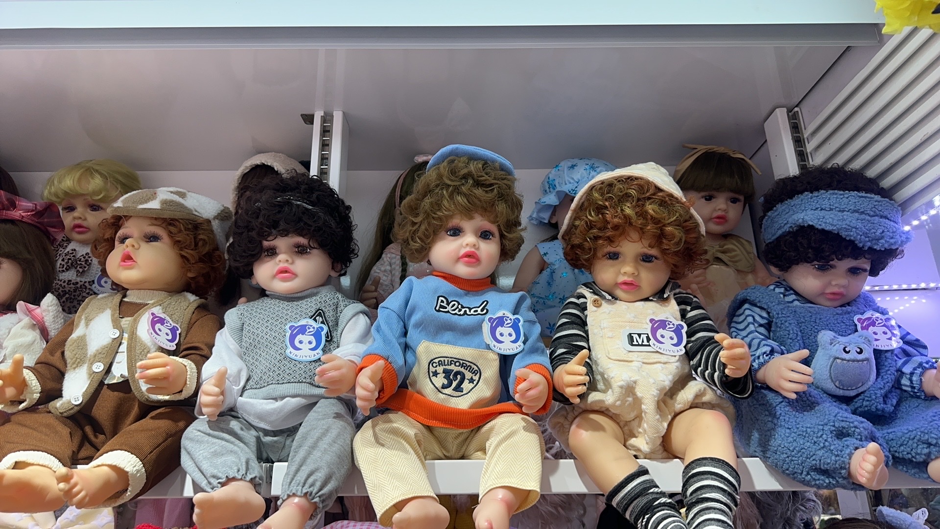 笛沙高级仿真娃娃 精致逼真50cm大尺寸 儿童玩具礼物 高品质安全材料制作细节图