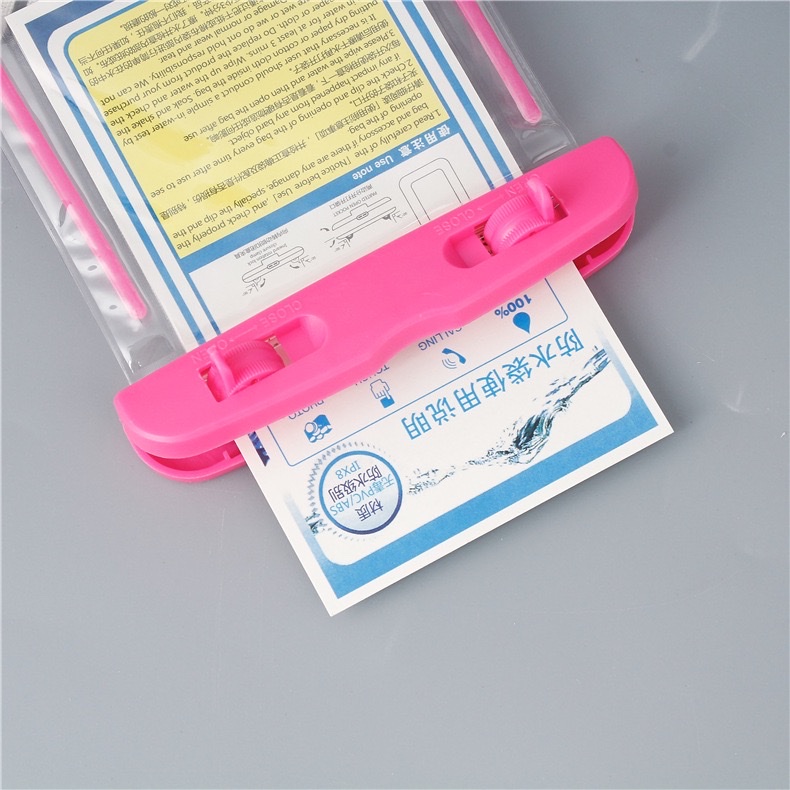 Mobile phone waterproof bag, luminous strip, mobile phone waterproof bag, PVC transparent waterproof bag Application Scenario