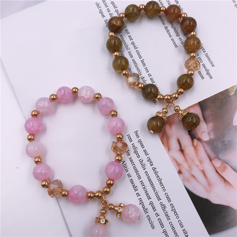 Imitation crystal bead bracelets, ladies' pendants, bracelets, student accessories, small gifts, 2-yuan store supply wholesale Application Scenario