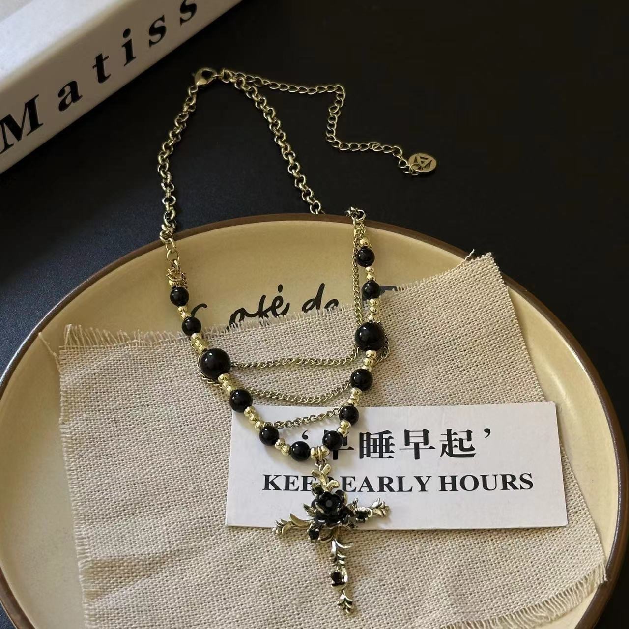 Hip-hop street girls' cross rose flower necklace, female beaded layering, chocker gothic collarbone chain, cool and trendy Specification image