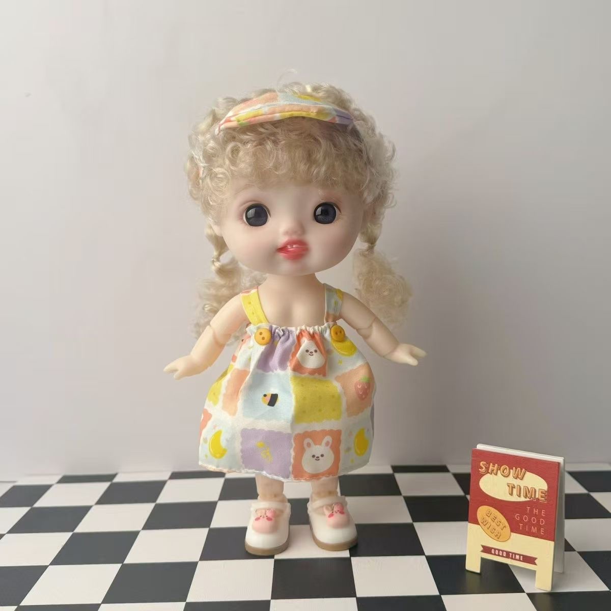A 22-centimeter cute and adorable doll dress-up toy detail image 9
