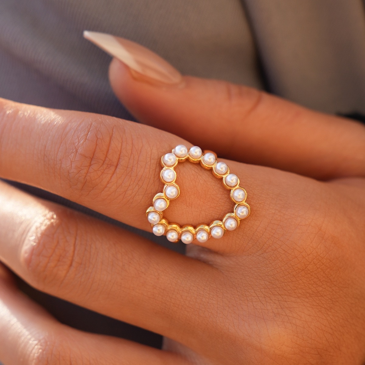 欧美跨境饰品不锈钢镂空爱心珍珠开口戒指简约时尚个性戒指详情图2