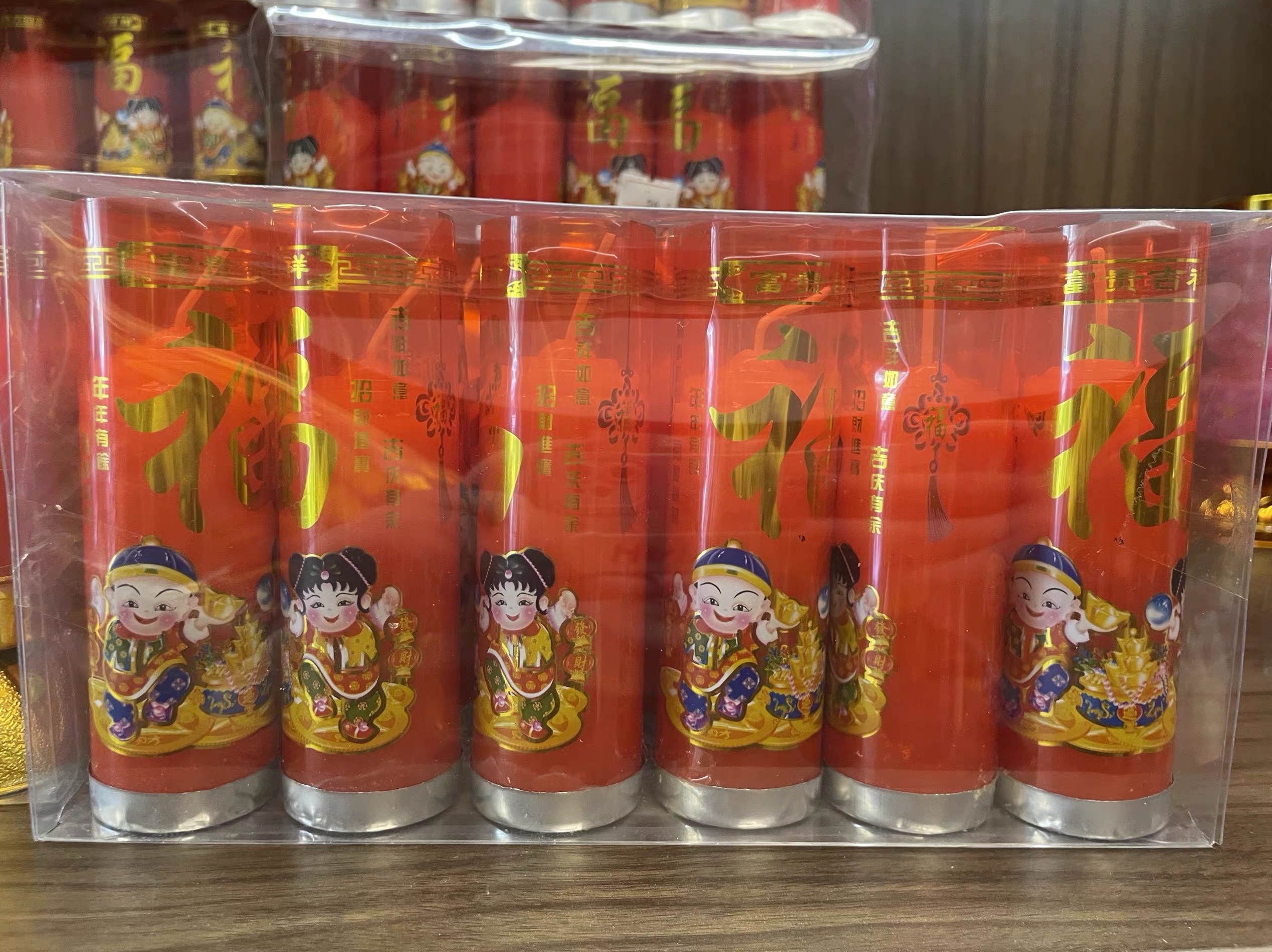 Smokeless windproof red candles, butter high-footed candles, temple worship, sacrificial ceremonies, red and white events, moving box set, 18 candles with bases, worship and offering candles to Buddha, ancestral worship red candles, household windproof red candles, small candles with bases for housewarming lighting Application Scenario