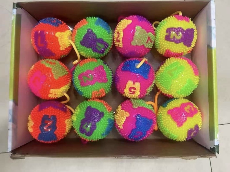 热卖闪光弹力球，按摩发光球带口哨数字小熊球 地摊热卖，跨境热卖产品