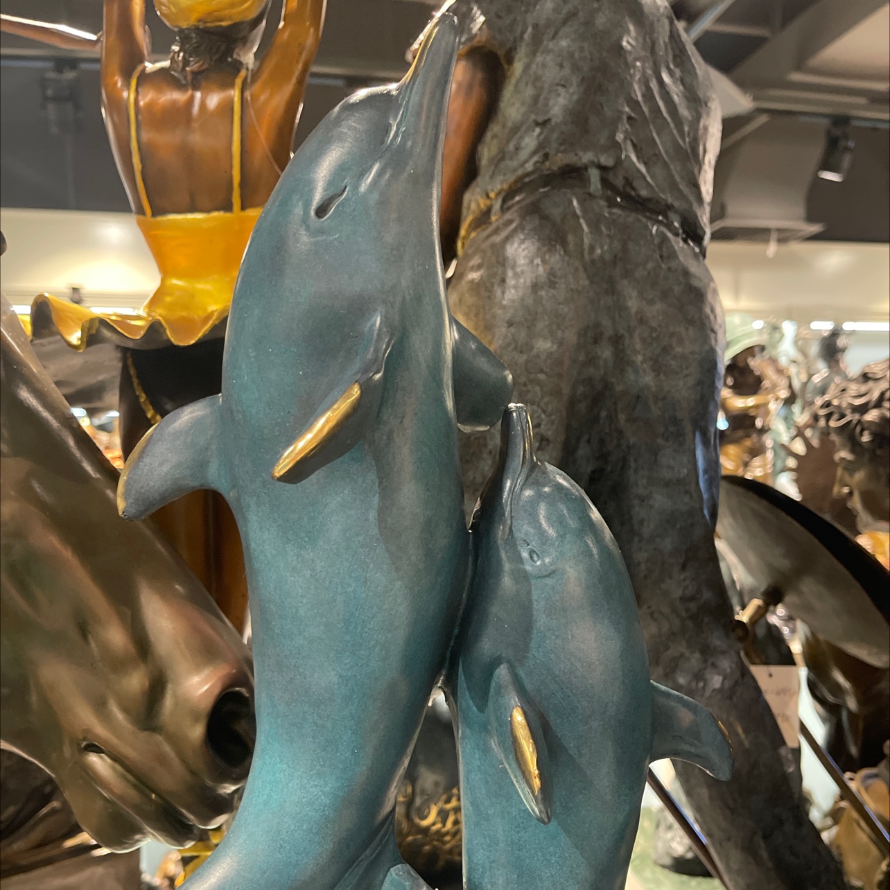 Copper handicrafts, home ornaments, brass handicrafts, sculpture ornaments, mother and baby whale sculpture ornaments Item Picture