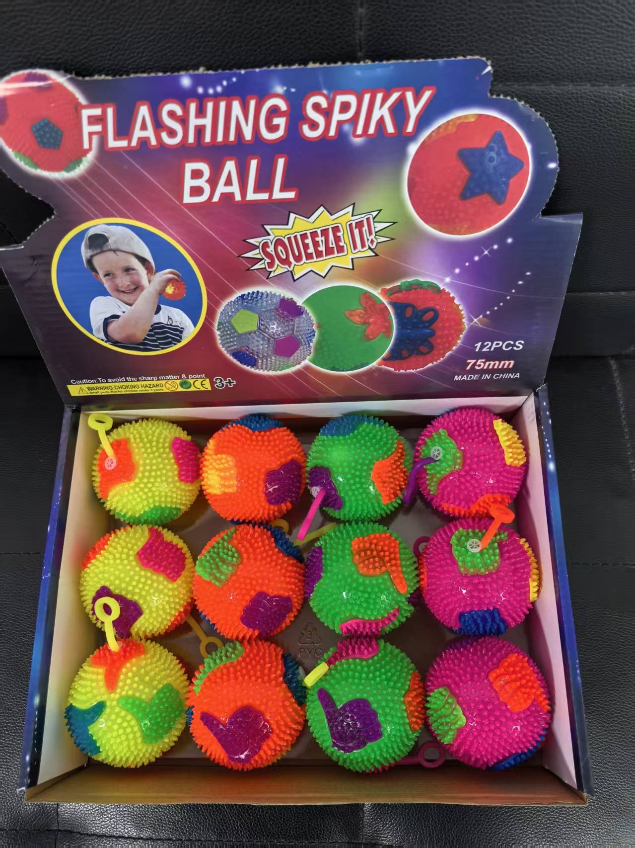 热卖闪光弹力球，按摩发光球带口哨拇指球 地摊热卖，跨境热卖产品产品图