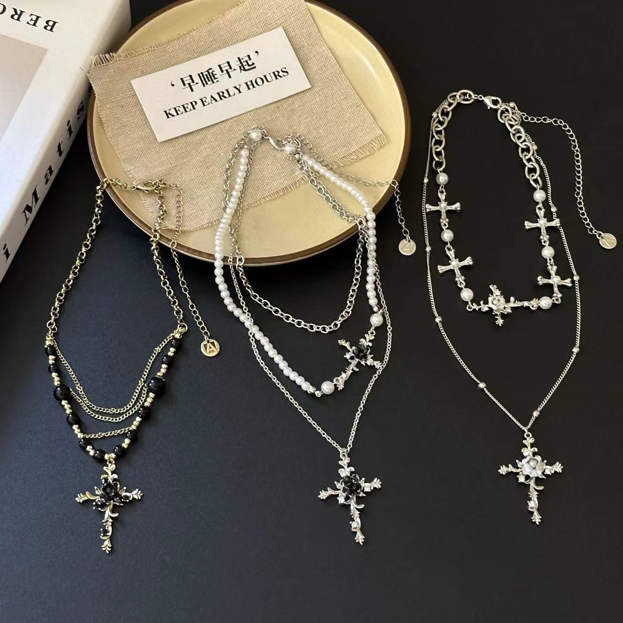 Hip-hop street girls' cross rose flower necklace, female beaded layering, chocker gothic collarbone chain, cool and trendy Application Scenario