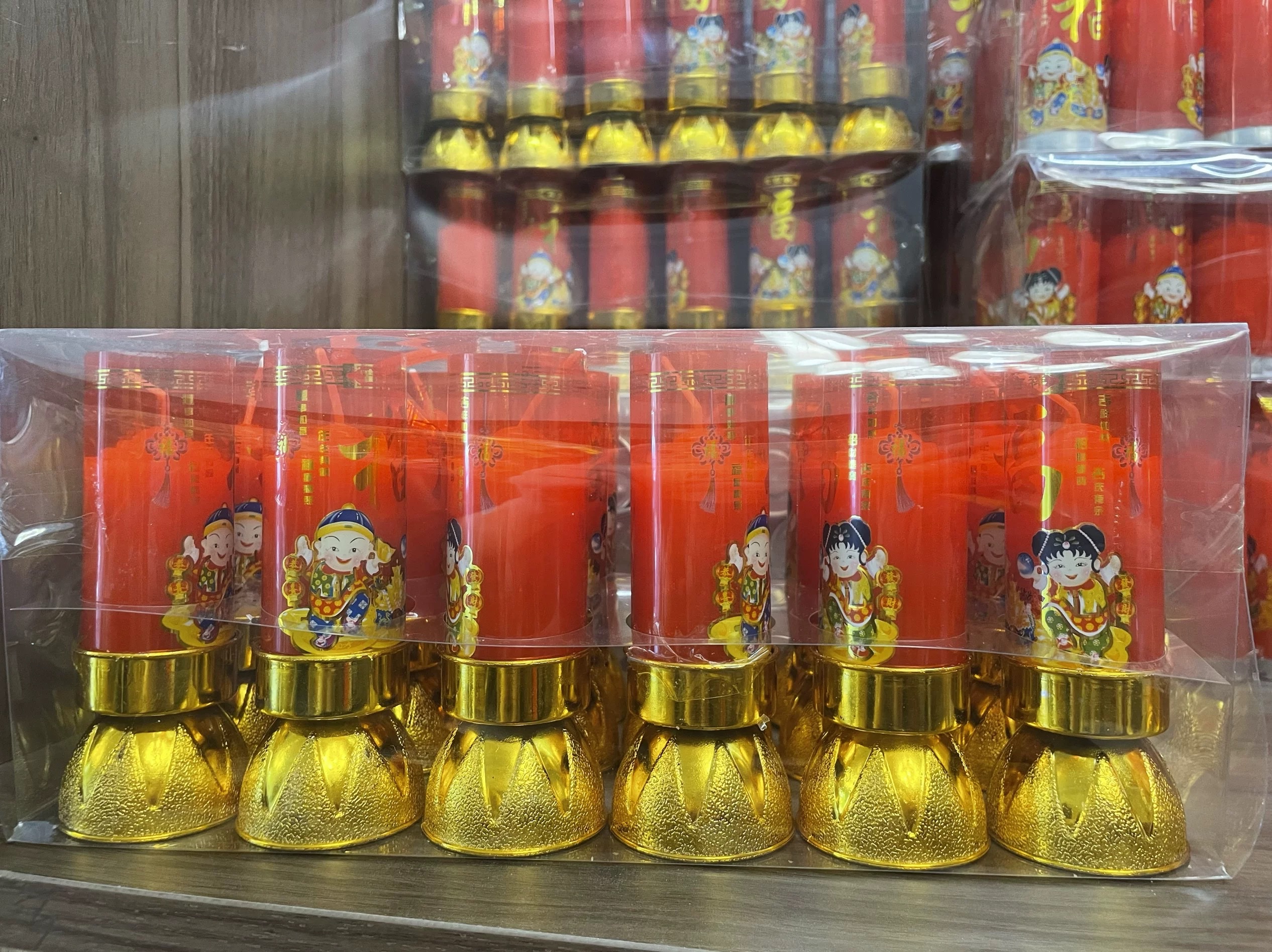 Smokeless windproof red candles, butter high-footed candles, temple worship, sacrificial ceremonies, red and white events, moving box set, 18 candles with bases, worship and offering candles to Buddha, ancestral worship red candles, household windproof red candles, small candles with bases for housewarming lighting Specification image