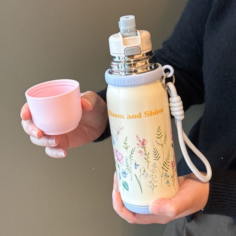 New type of insulated cup for girls, portable, high appearance level, stainless steel water cup, water bottle, car, large capacity, dopamine, genuine Item Picture