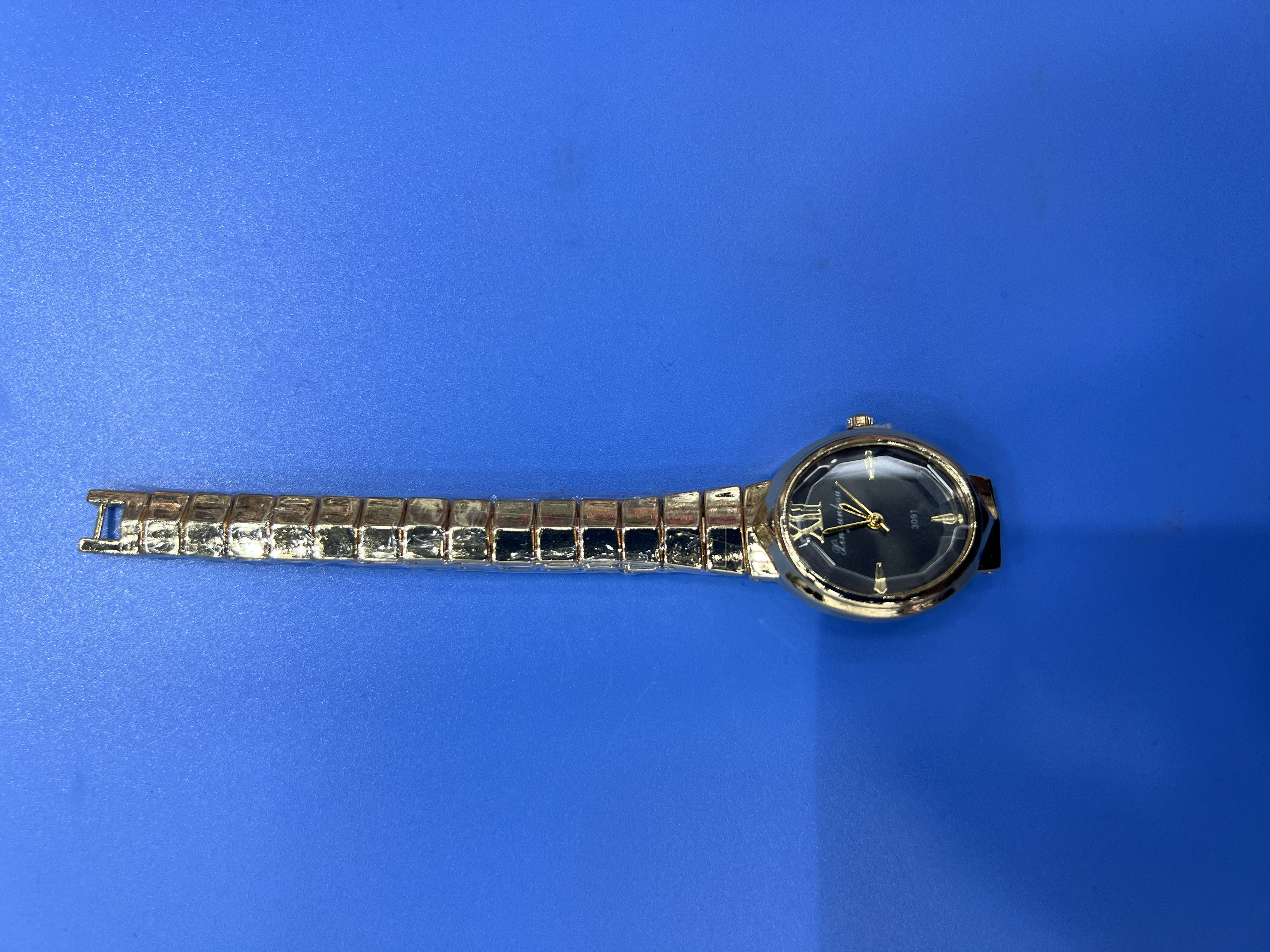 高级感新款女士手表简约设计时尚休闲石英表罗马字面产品图