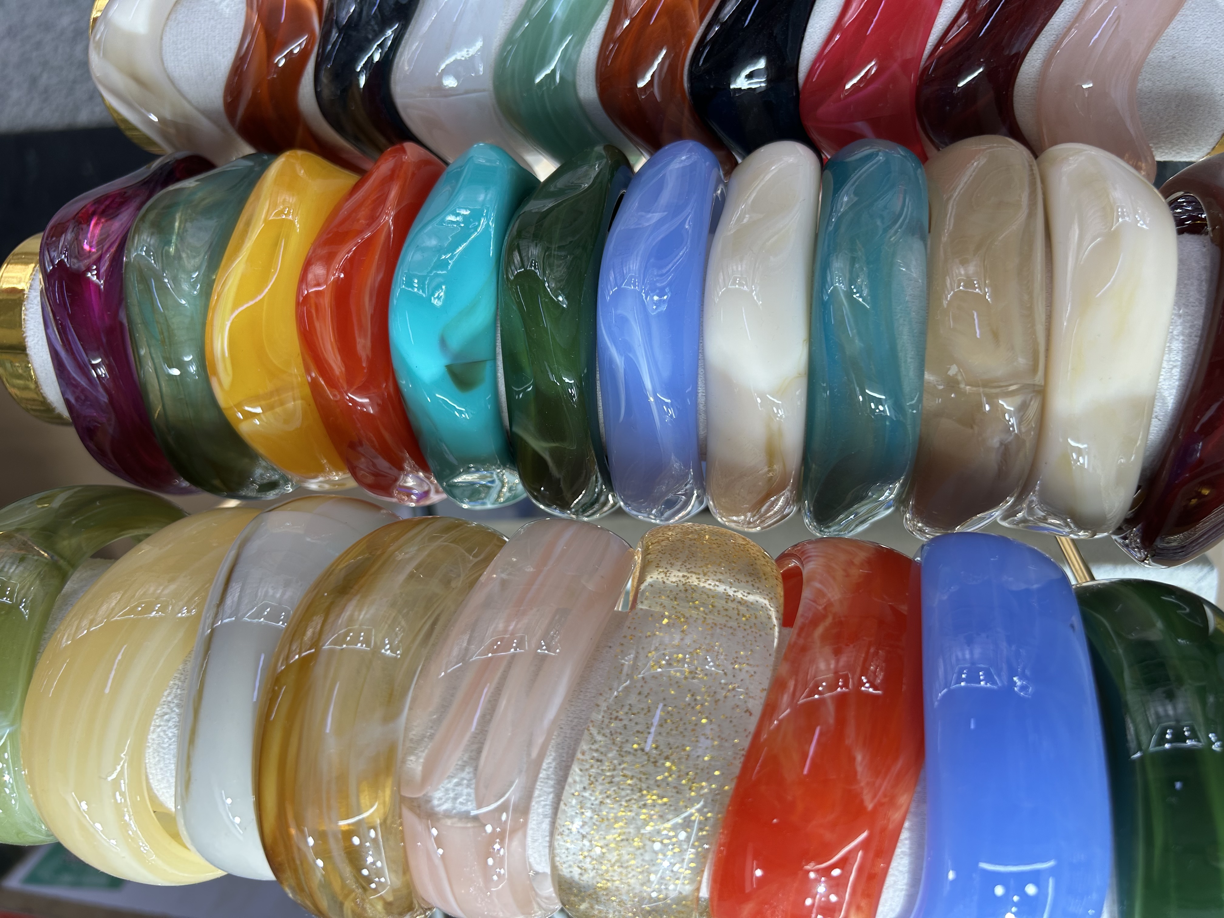 树脂铭心饰品铜微镶不规则手链女款水晶能量手环详情图3