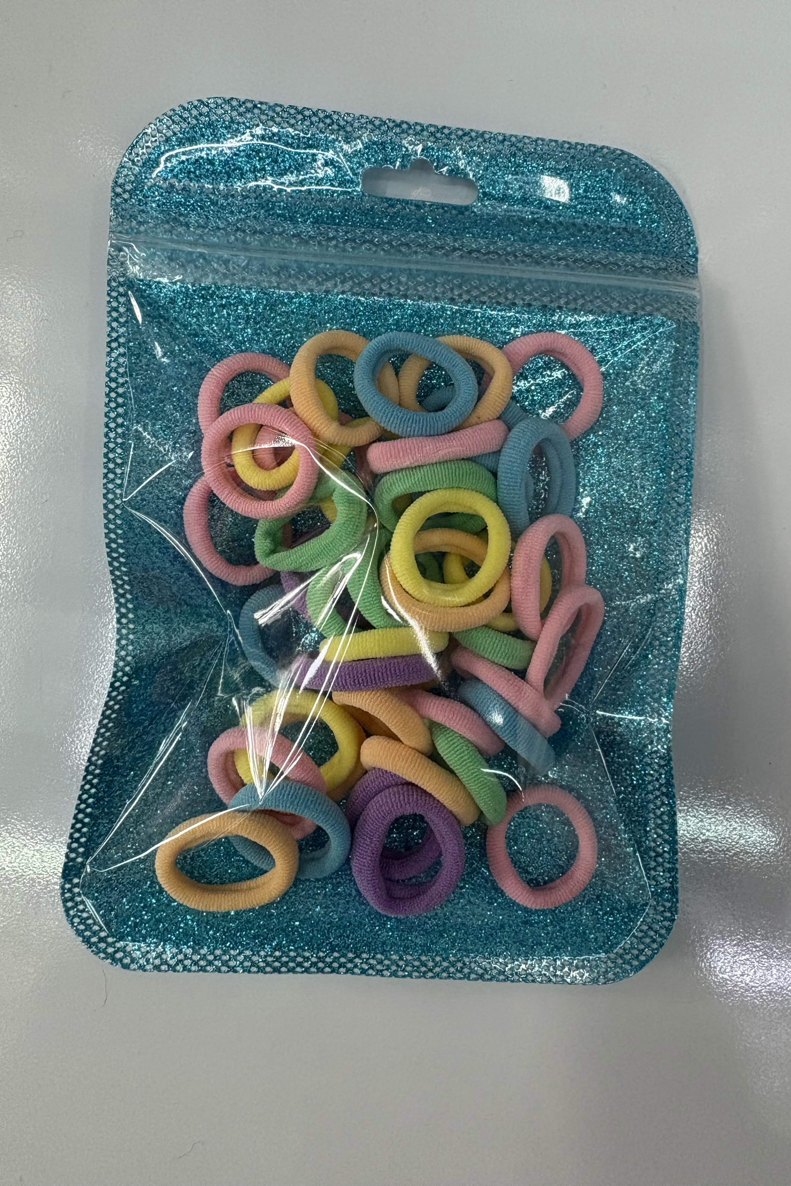 Factory direct supply for export children's towel rings 2.5 new style, 50 pieces each, shiny packaging, headband towel rings Application Scenario