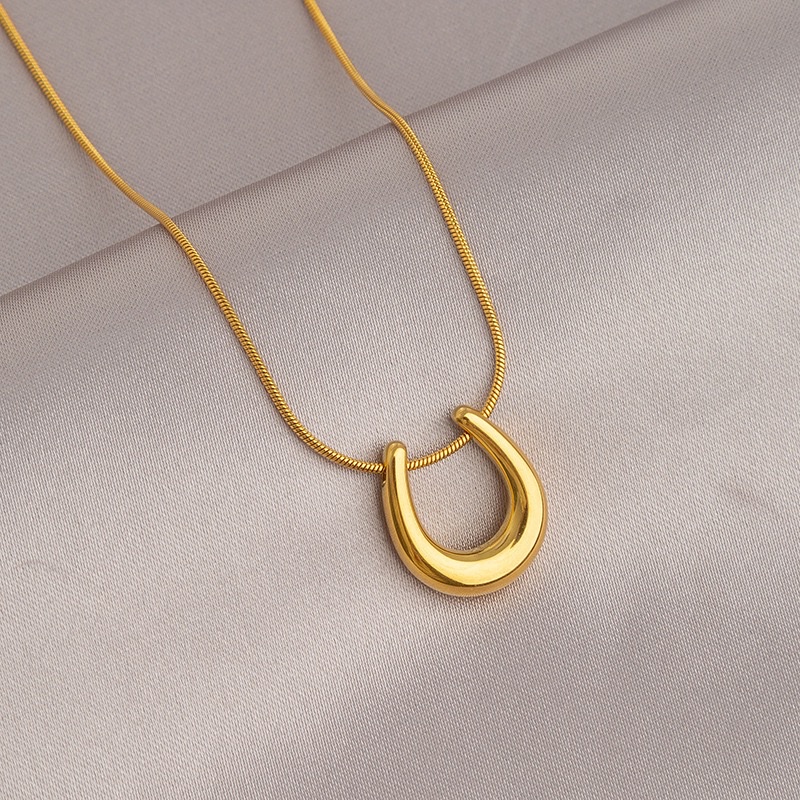 Golden alloy necklace for women, non-fading, light luxury, niche collarbone chain accessory, high-end, versatile, fashionable and elegant neckchain necklace details Picture