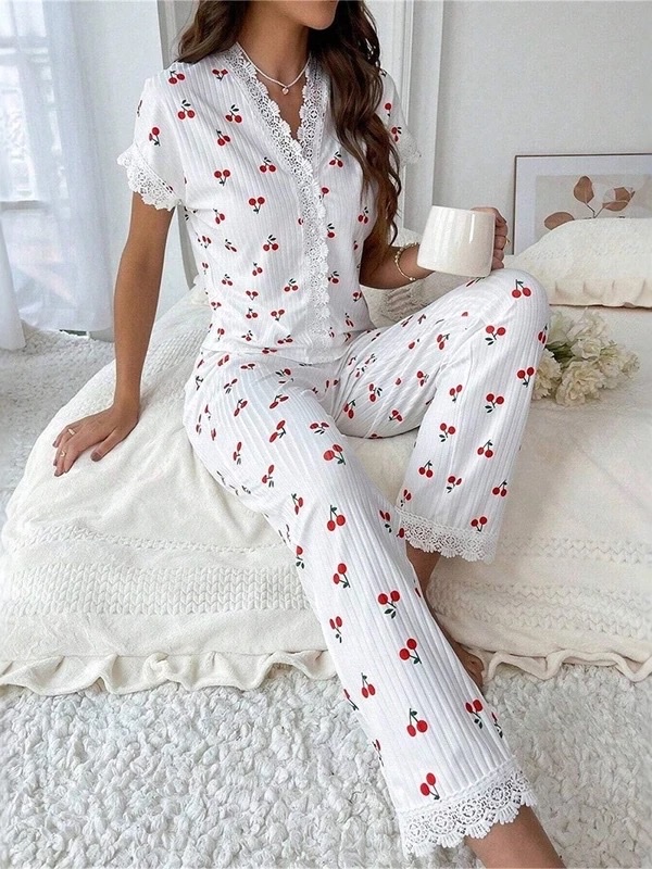 Amazon cross-border bestsellers: Home wear with butterfly print, water-soluble embroidered edges, short-sleeved shirts, long pants, pajamas for women, European and American style Item Picture