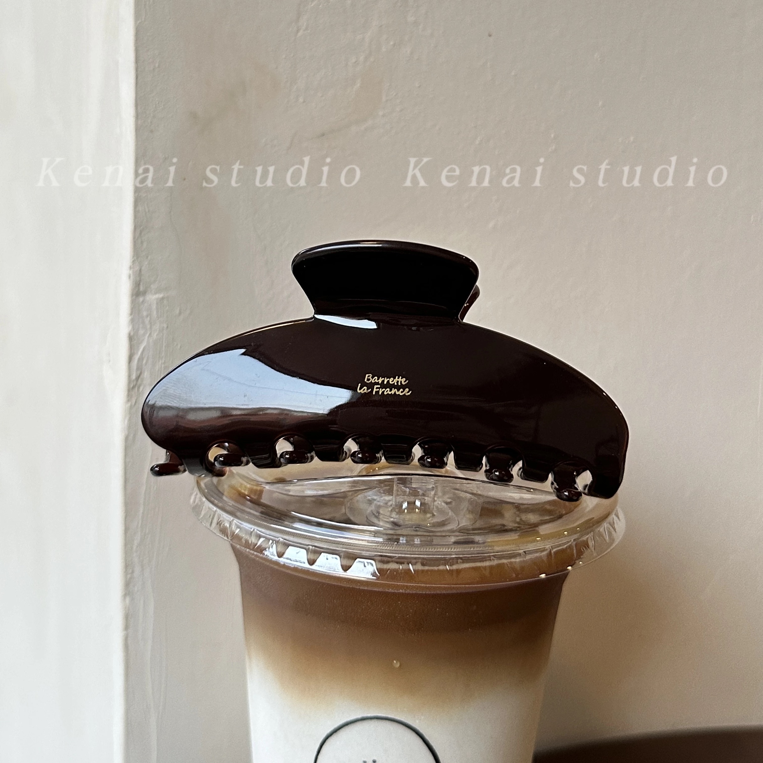 Korean FRANCE chocolate milk tea-colored acetate gripper, Maillard French large shark gripper, hair accessory, women's hair clip, hair accessory gripper details Picture