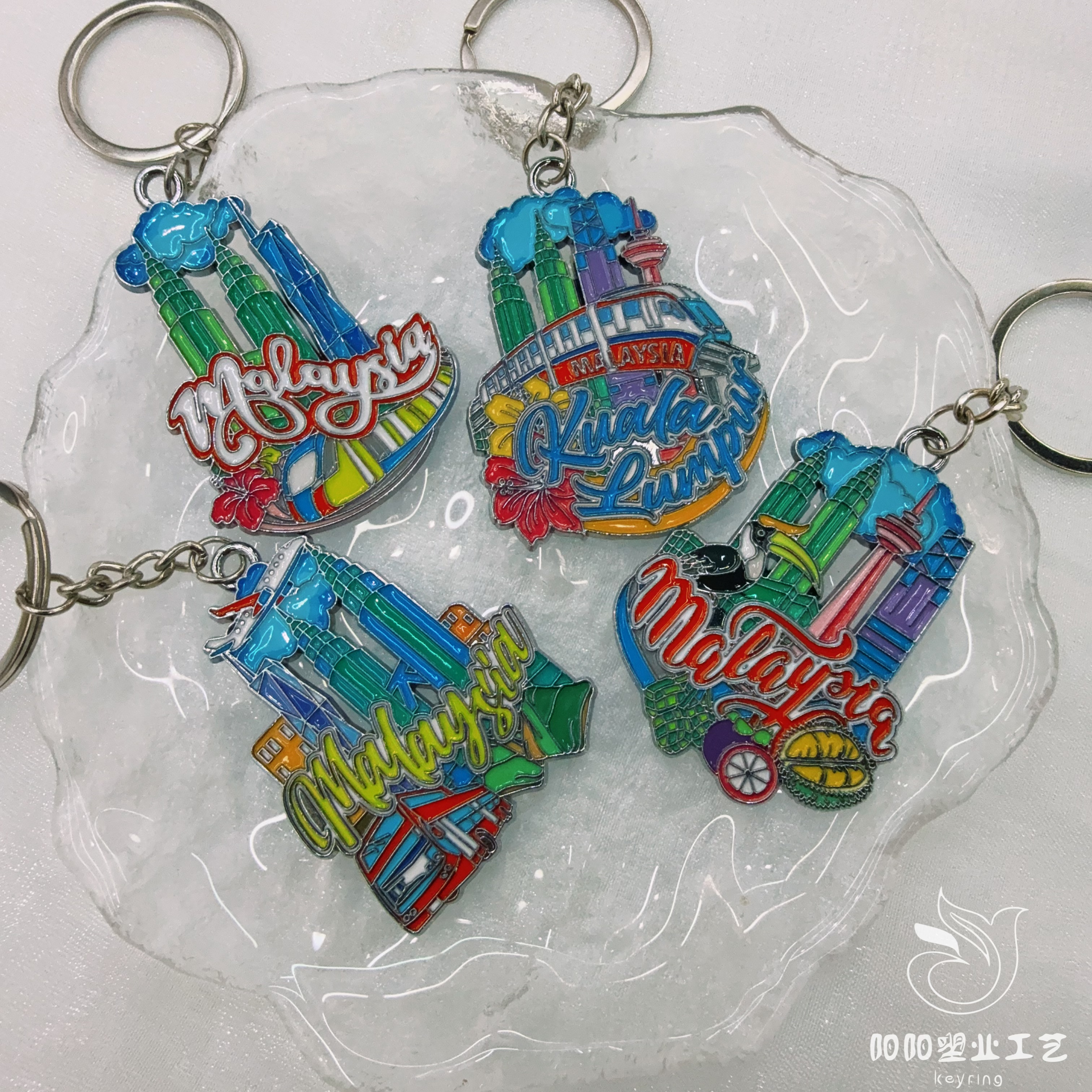 Llavero de metal atracciones de la ciudad IP wentron/logotipo de la empresa llavero regalo pintura a la plancha esmalte color personalizado recuerdos turísticos alemanes copa del mundo mijo región 6