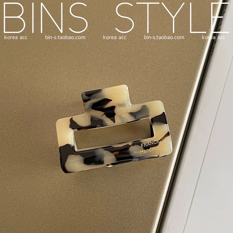 Korean imported chic French simple and casual style small square brown ink-wash tortoiseshell hair gripper half hair clip hair accessory hair clip gripper Application Scenario