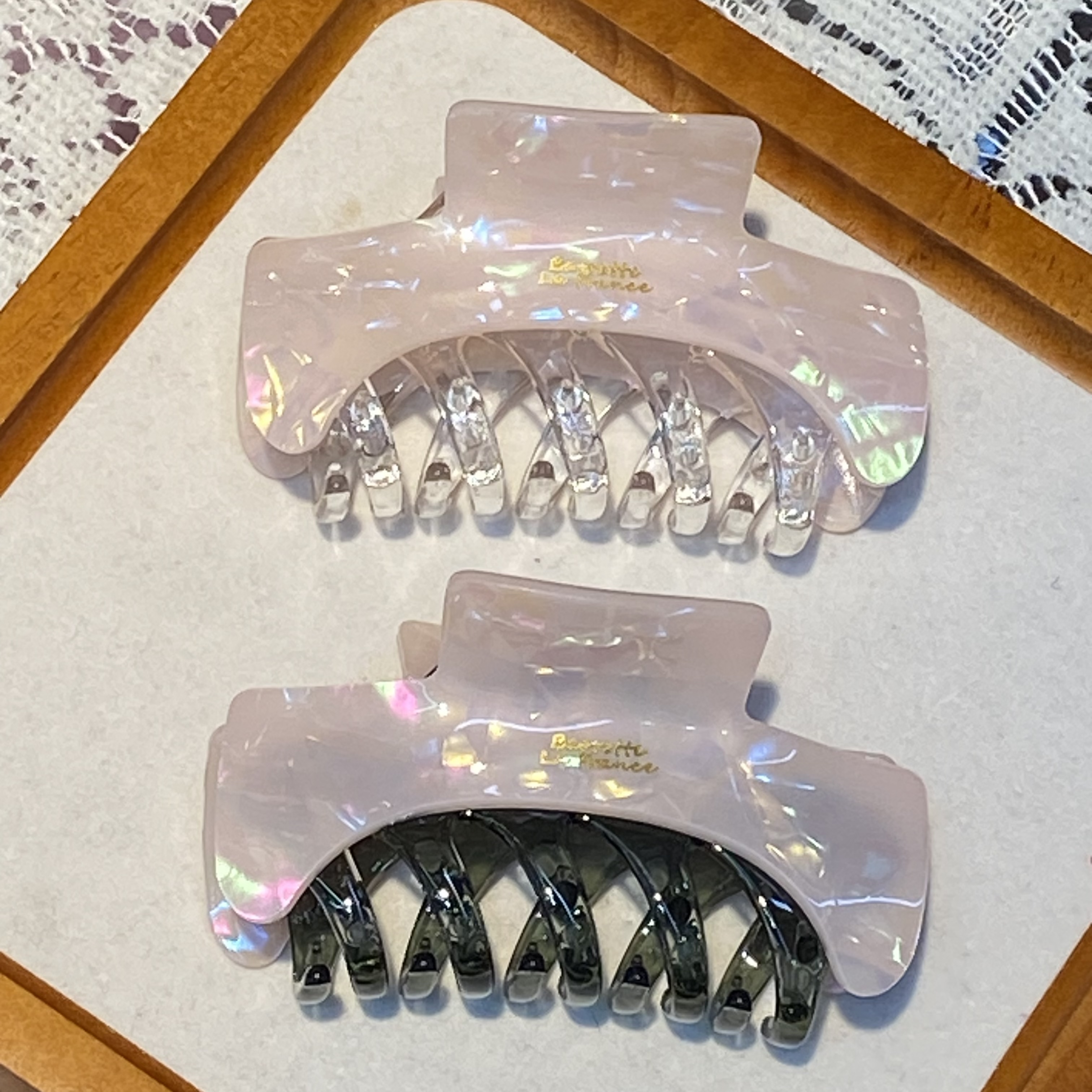 2026 Best-selling hair clips, hairpin grab clips, fashionable Korean style, trendy new L-style acetate large grab clip hair accessory details Picture