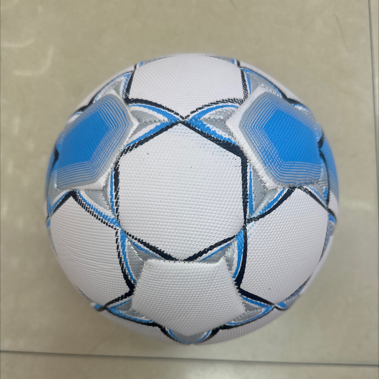 儿童户外玩具弹力球抛出去飞回来的球闪光玩具匹克球模具