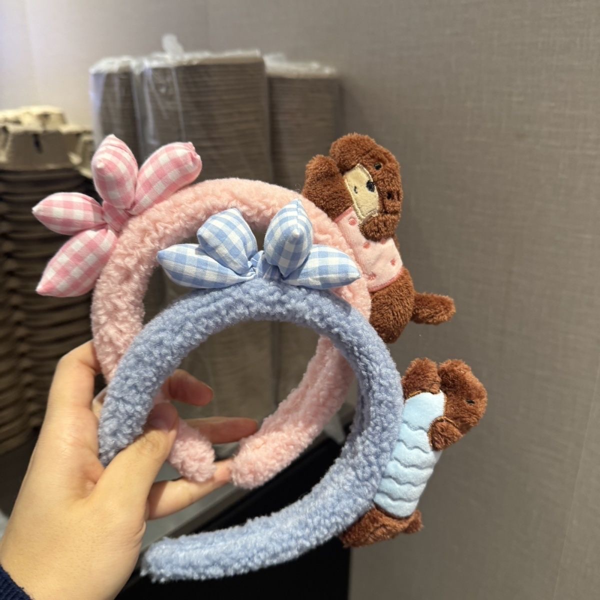 Cartoon cute face-washing hair band, Dachshund bow, plush headband and headwear detail image 4