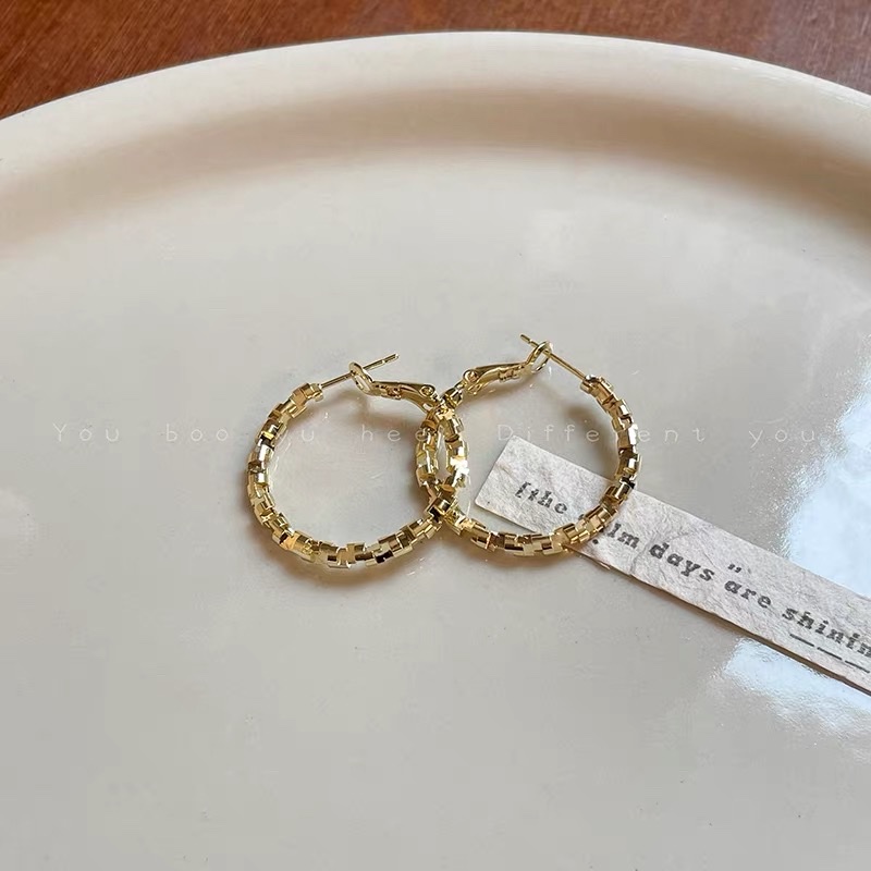 中古饰品耳环耳饰耳夹复古时尚饰品女款经典设计感饰品耳环白底实物图