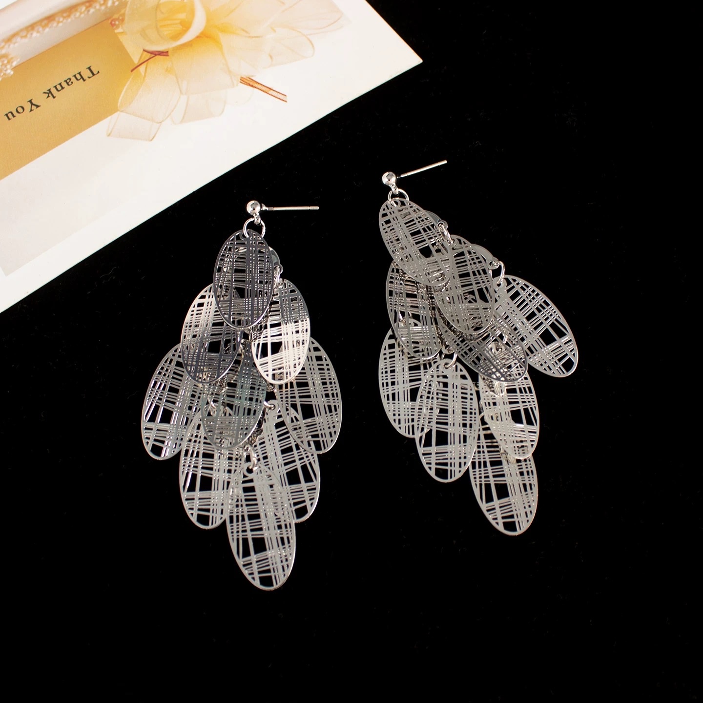 欧美风夸张银色镂空圆片气场大耳环长款圆脸显瘦冷淡风时尚耳饰女详情图8