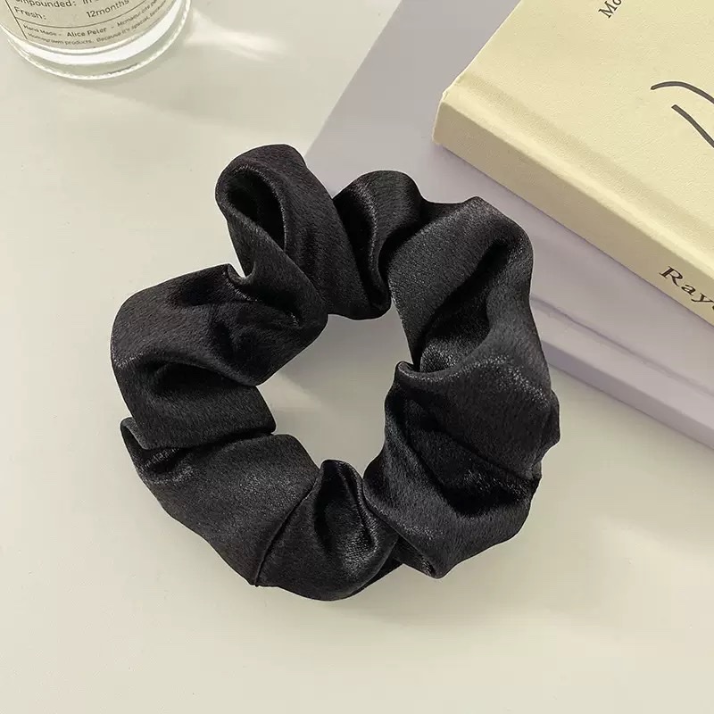 Wholesale of cross-border satin solid-color pig intestine hair bands, French simple ponytail hair ties, and popular leather band hair accessories detail image 5