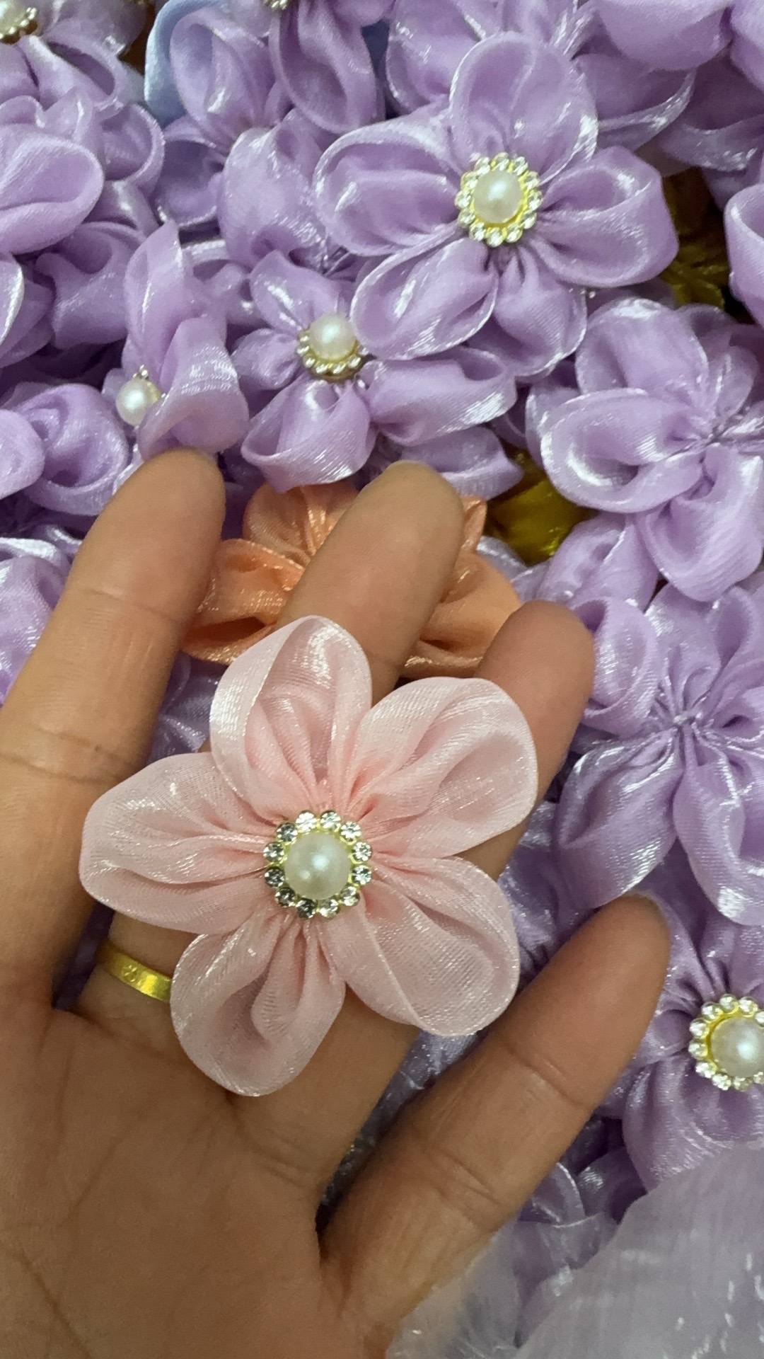 服装辅料蝴蝶结马仔扣钳子男士头层牛皮皮带合金烫钻头饰合金烫钻头饰