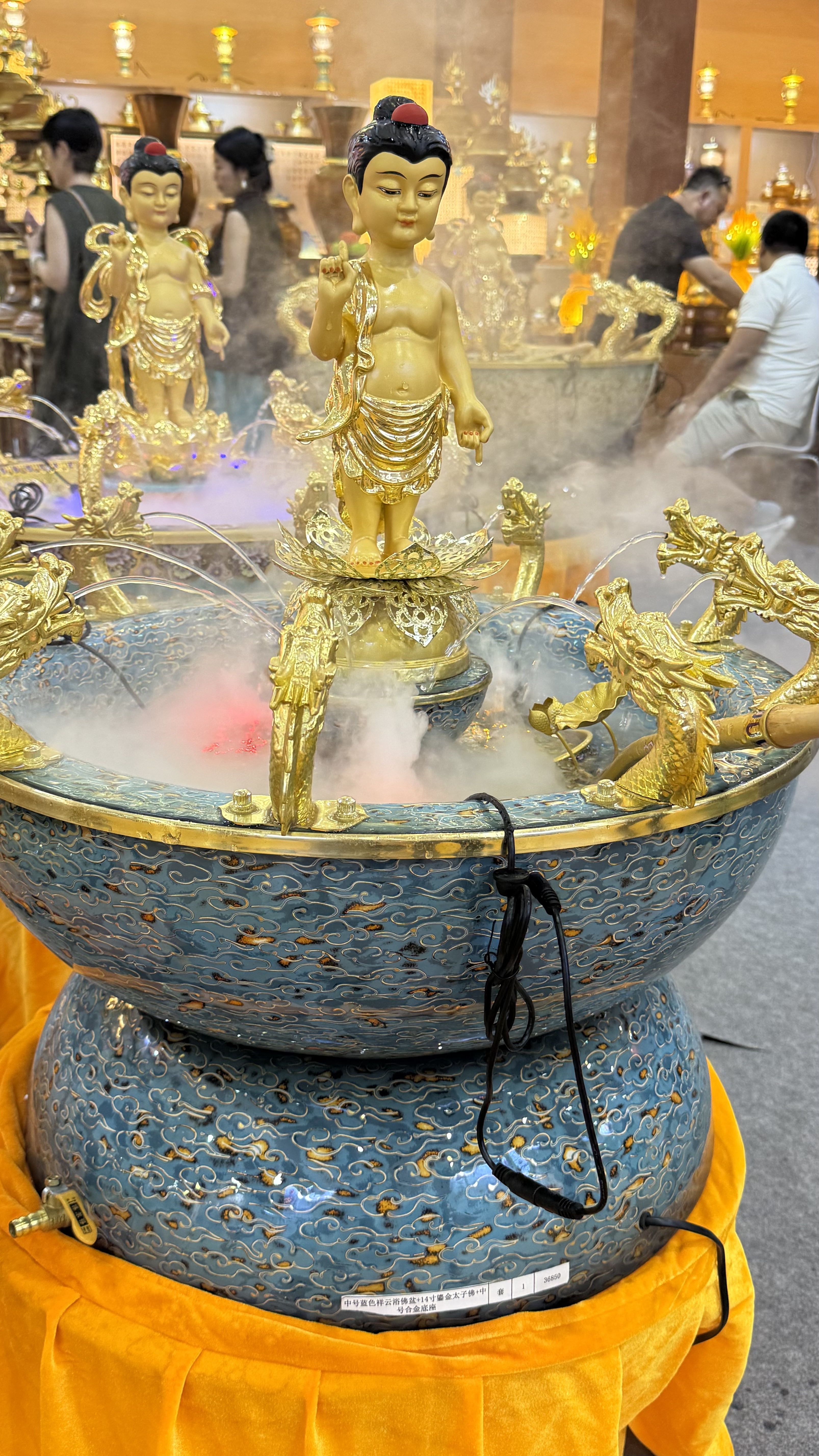九龙吐水浴佛盆，材质：纯铜 合金  汉白玉 玻璃钢 均可定制
尺寸：盆直径60cm 75cm 85cm 108cm佛具用详情图1