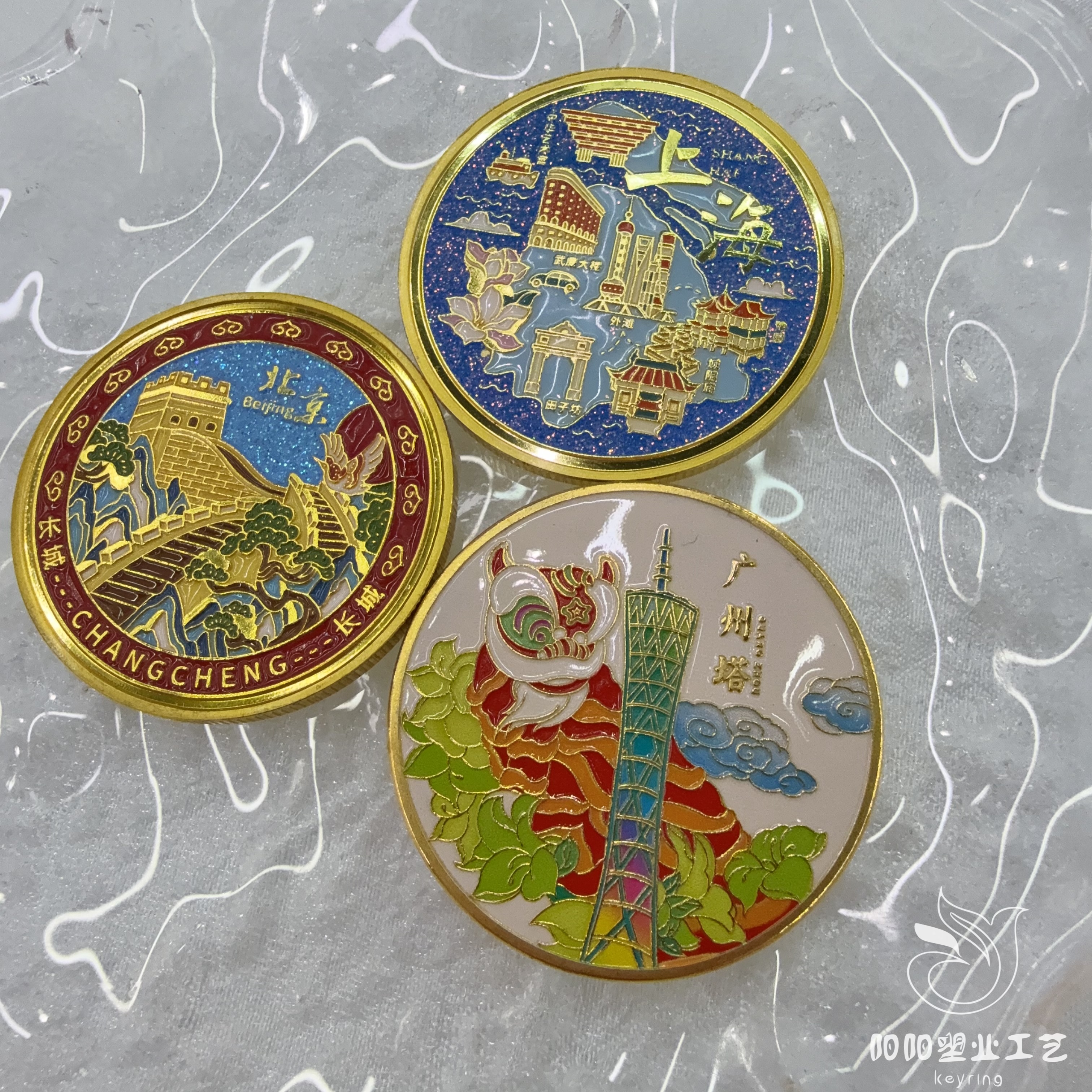 Customized scenic area commemorative gold coins, metal commemorative gold coins, company anniversary celebration customized lacquer-painted metal relief commemorative souvenirs, creative souvenirs, government conference gifts, business souvenirs Specification drawing