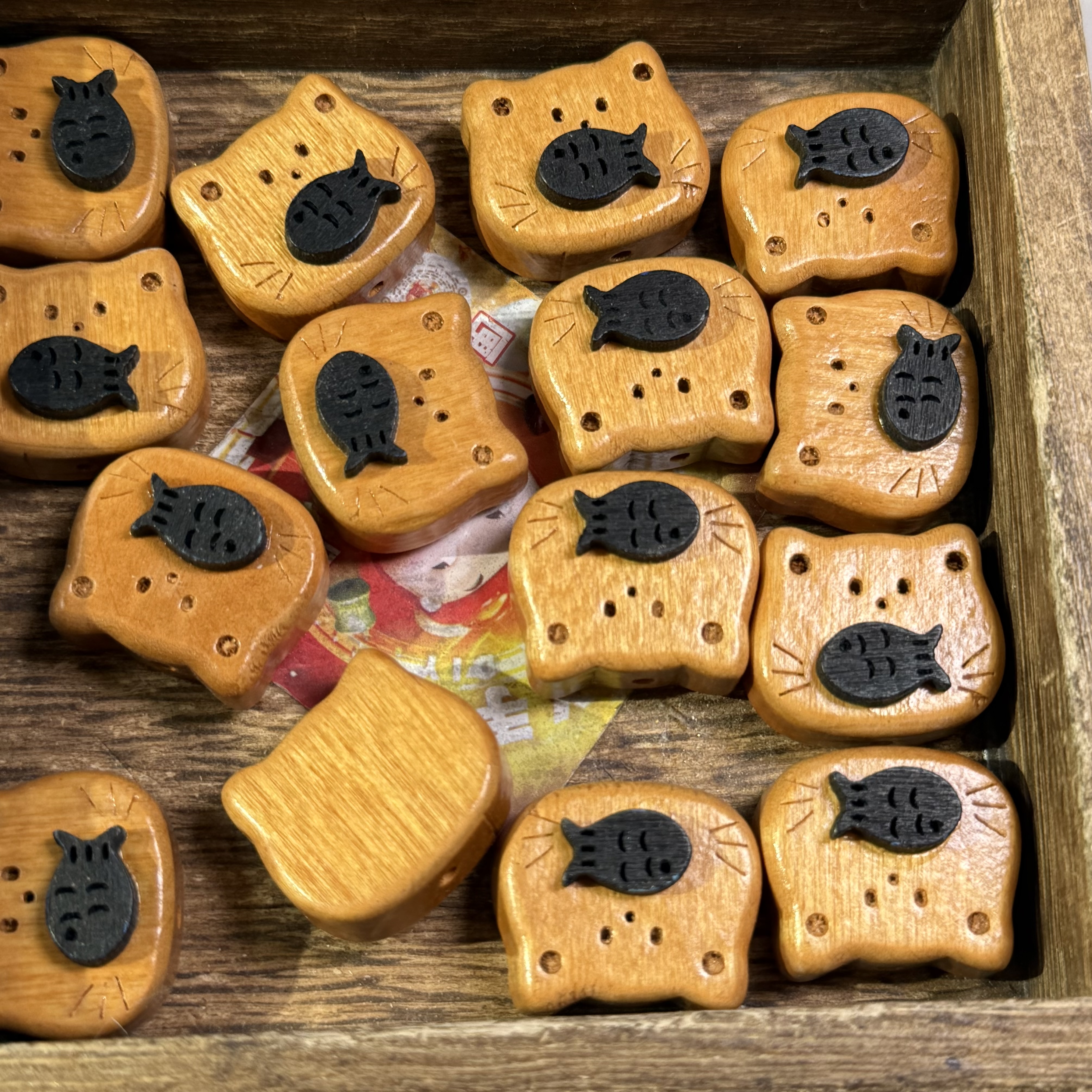 手工饰品配件DIY饰品小猫吃鱼榉木款新品配饰手机链手链项链直播抖音热门热销款新品细节图