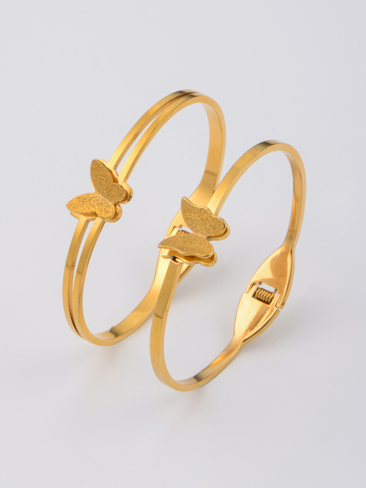 弹簧扣半开口手镯子不锈钢真空电镀金色镂空小裙子窄版手环手饰品详情图11