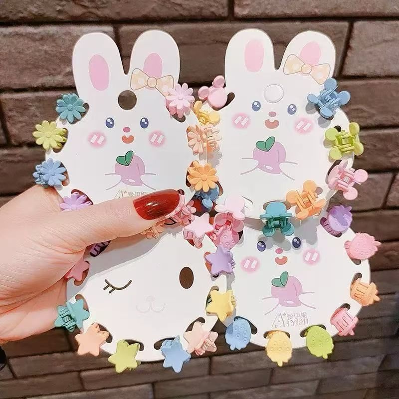 Children's hair clips, small claw clips, dopamine claw clips, children's hair clips Application Scenario