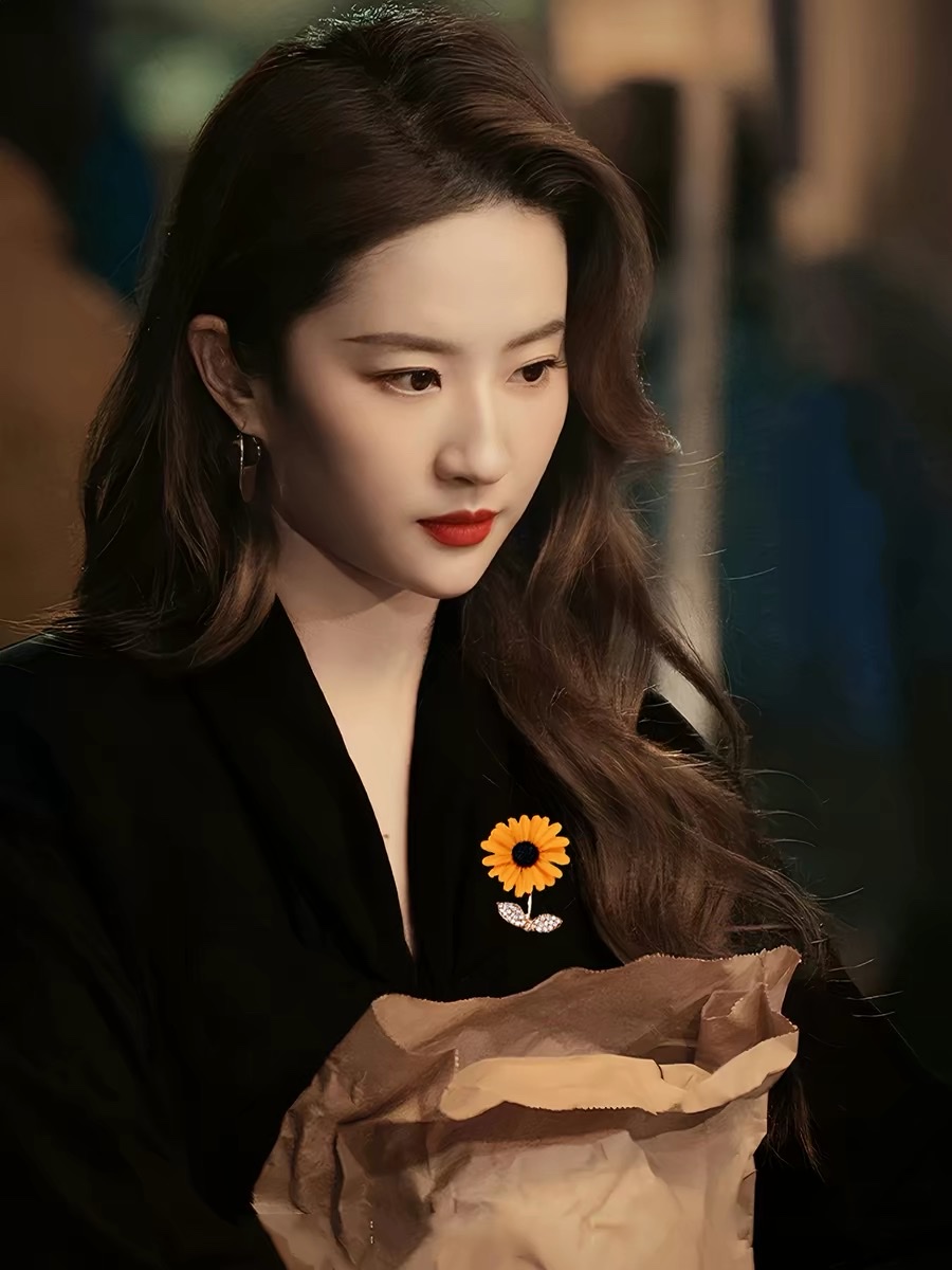 可爱向日葵胸针女款设计感小众胸花别针高档气质精致花朵西装配饰胸针