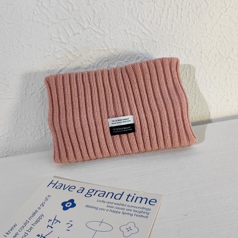 Korean version ultra-wide hair band edge for postpartum care, forehead protection for women, autumn and winter warmth, daily wear, popular headband and hair tie Application Scenario