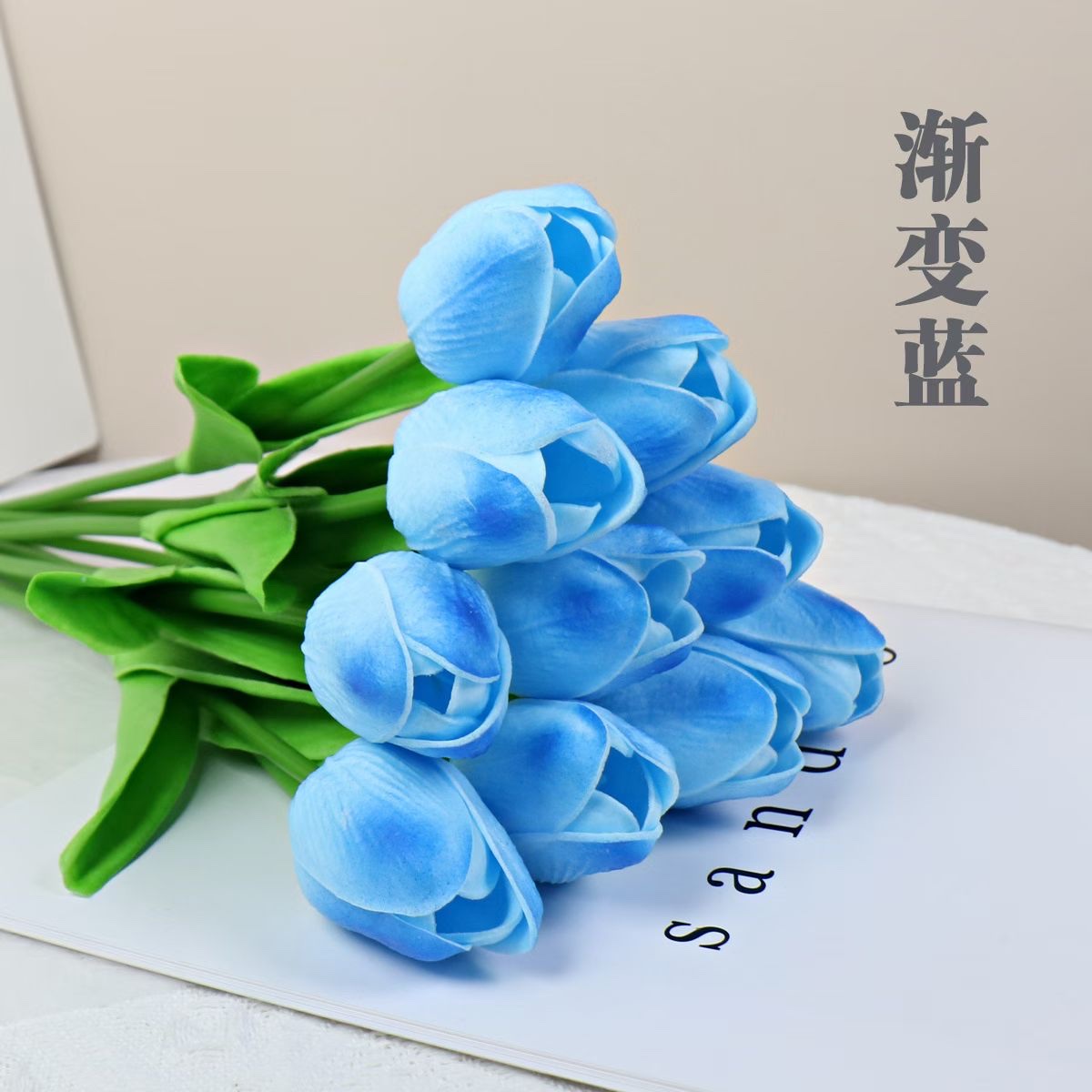 PU mini tulip artificial flowers, Nordic-style wedding home decoration props, artificial plants, cross-border wholesale Application Scenario