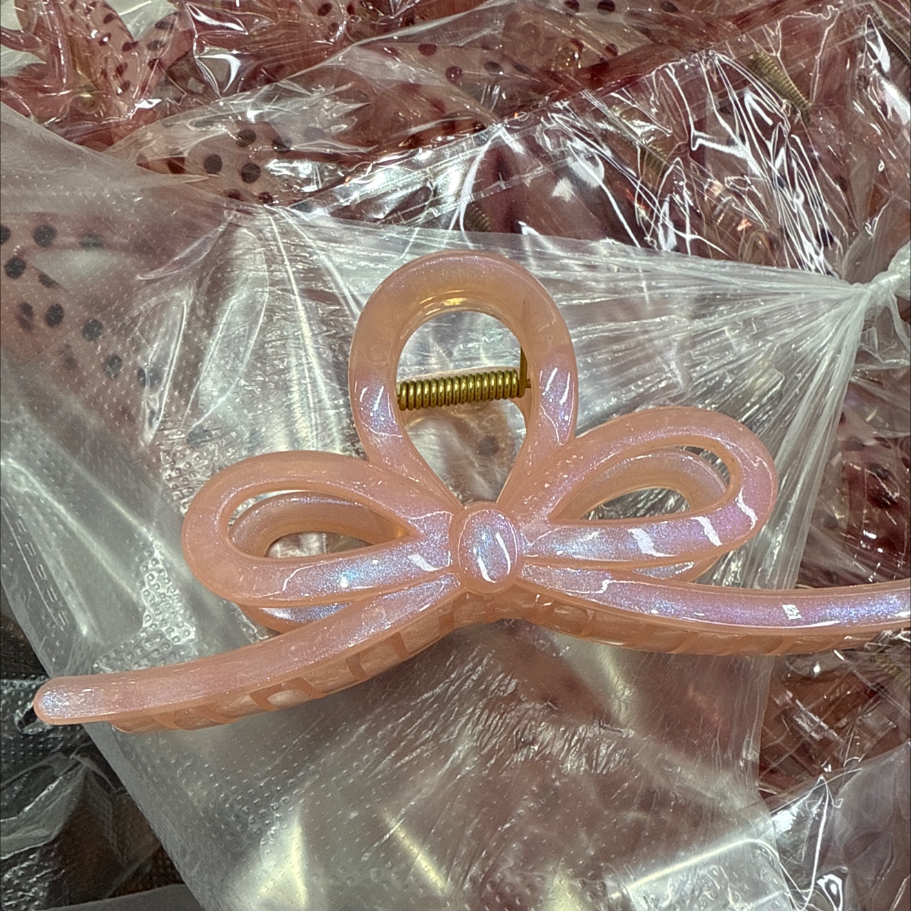 High-end touching fishgirl pearl glitter pink bow clip, iridescent blue and pink Korean sweet updo shark clip Specification image