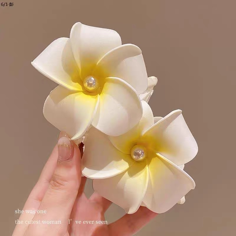 Super fairy-like frangipani headwear, summer seaside beach vacation, photo shoot, frangipani hair clip, Dai ethnic headwear, hair clip, hair accessory, hair clip, hairpin, hairpin grab clip, hair clip detail image 3