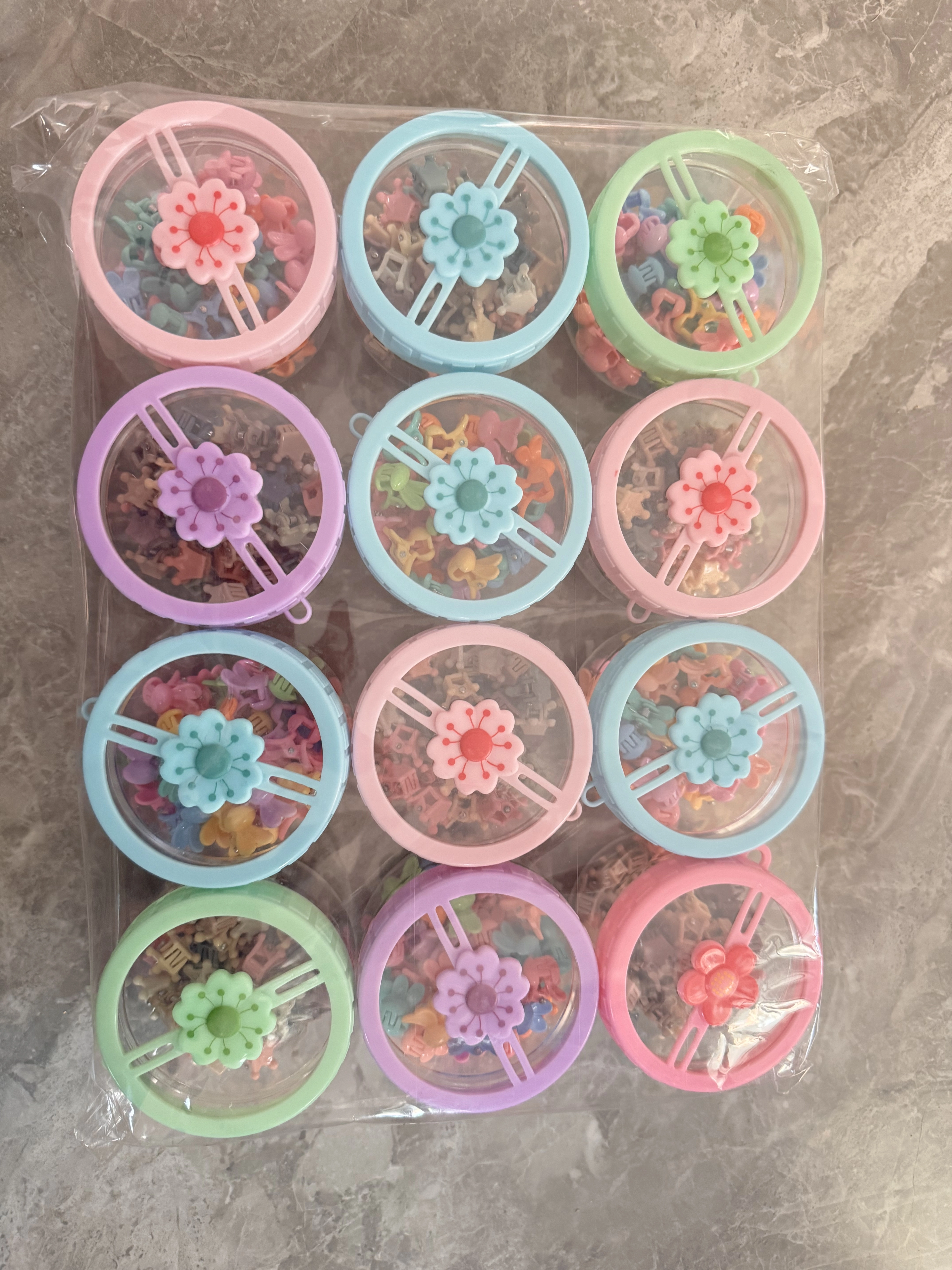 Acrylic children's gripper hair accessory, cute design, anti-slip fixed hair clip, flower cover, hair accessory, hair clip, gripper, acrylic children's hair clip detail image 2