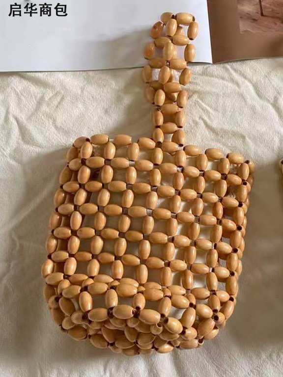 Handmade beaded bag, special wooden bag, bucket bag, fashionable and versatile new style, 2026 wooden beaded women's bag details Picture