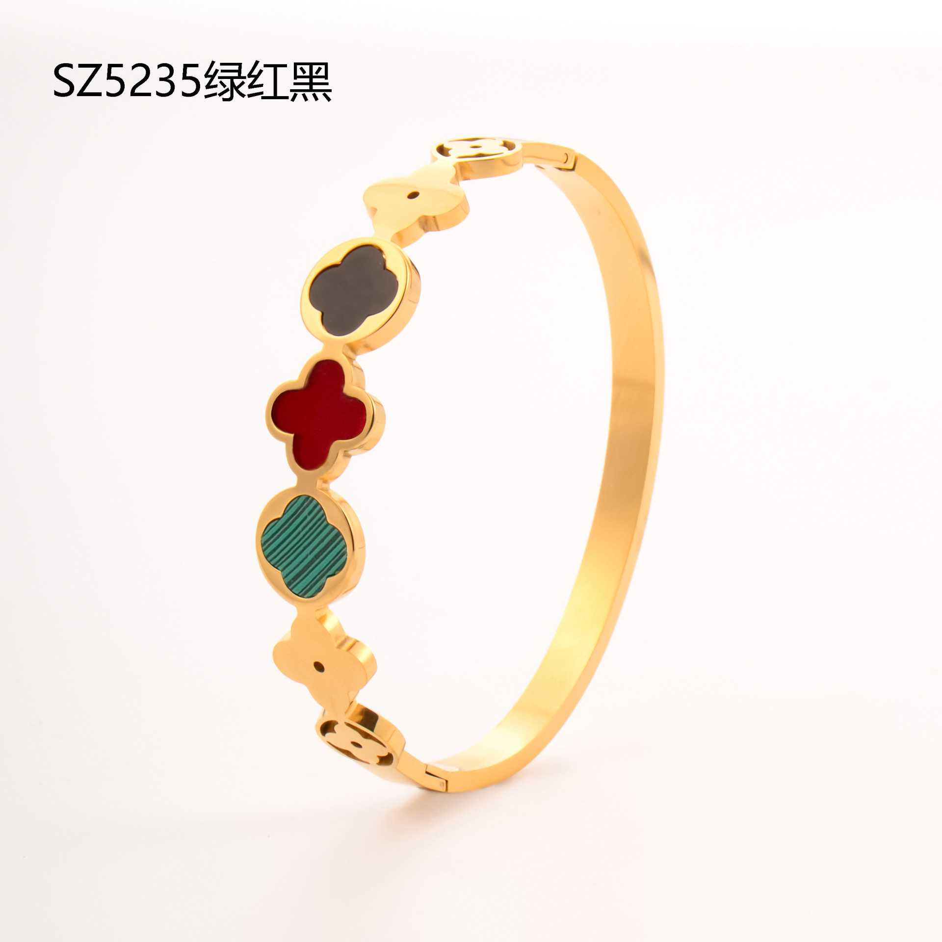 Factory direct supply of stainless steel gold-plated bracelet, red enamel four-leaf clover series diamond-encrusted hollow titanium steel bracelet jewelry detail image 3
