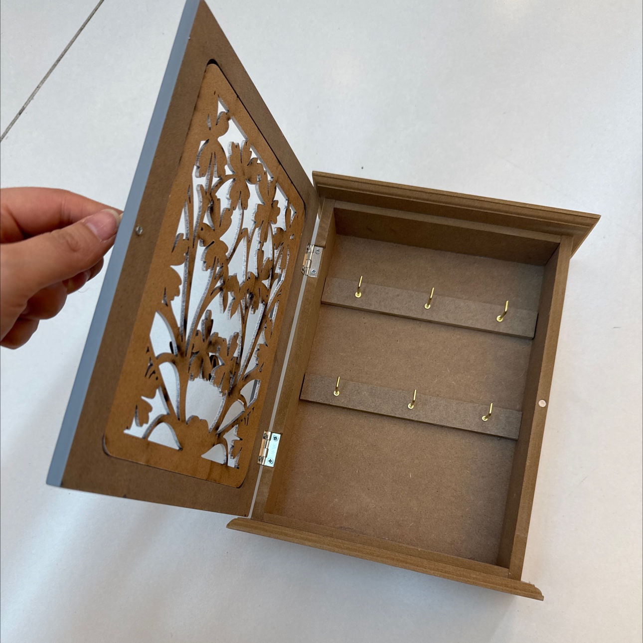 木质钥匙收纳首饰收纳盒创意家居装饰品木制品产品图