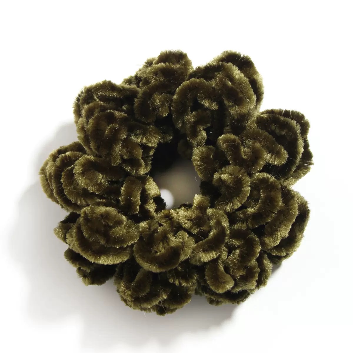 The spring and autumn style of the Mahua Muslim small hair band is a popular female ethnic woolen knitted hair accessory, the large intestine band detail image 4