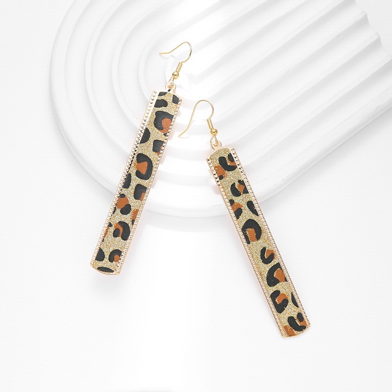 跨境热销款欧美流行时尚简约豹纹金属耳饰外贸夸张耳钩 耳环耳环饰品详情图3