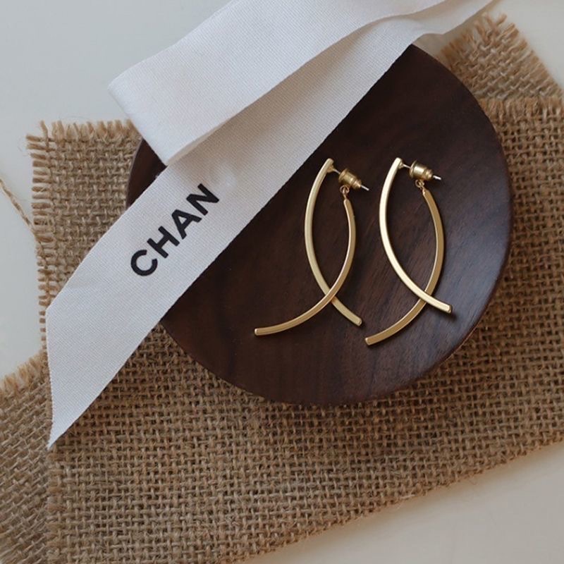 s925 sterling silver needle cross-shaped unique earrings, a new 2025 Korean-style, trendy, niche design, high-end earrings detail image 5