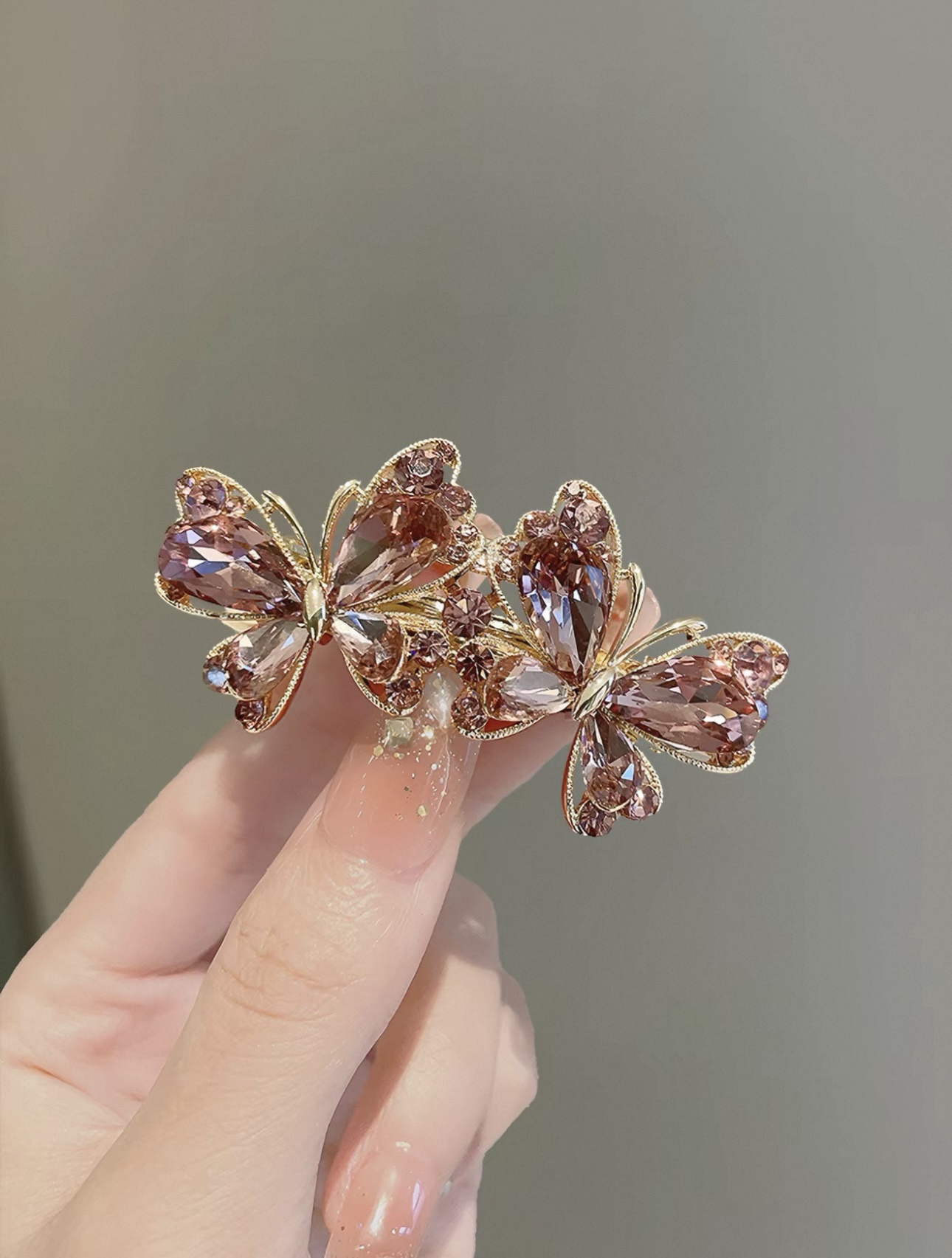 Acrylic children's hairpins, gripper hair accessories, cute design, anti-slip hairpins, girls' beauty accessories, pink hairpins, popular online style