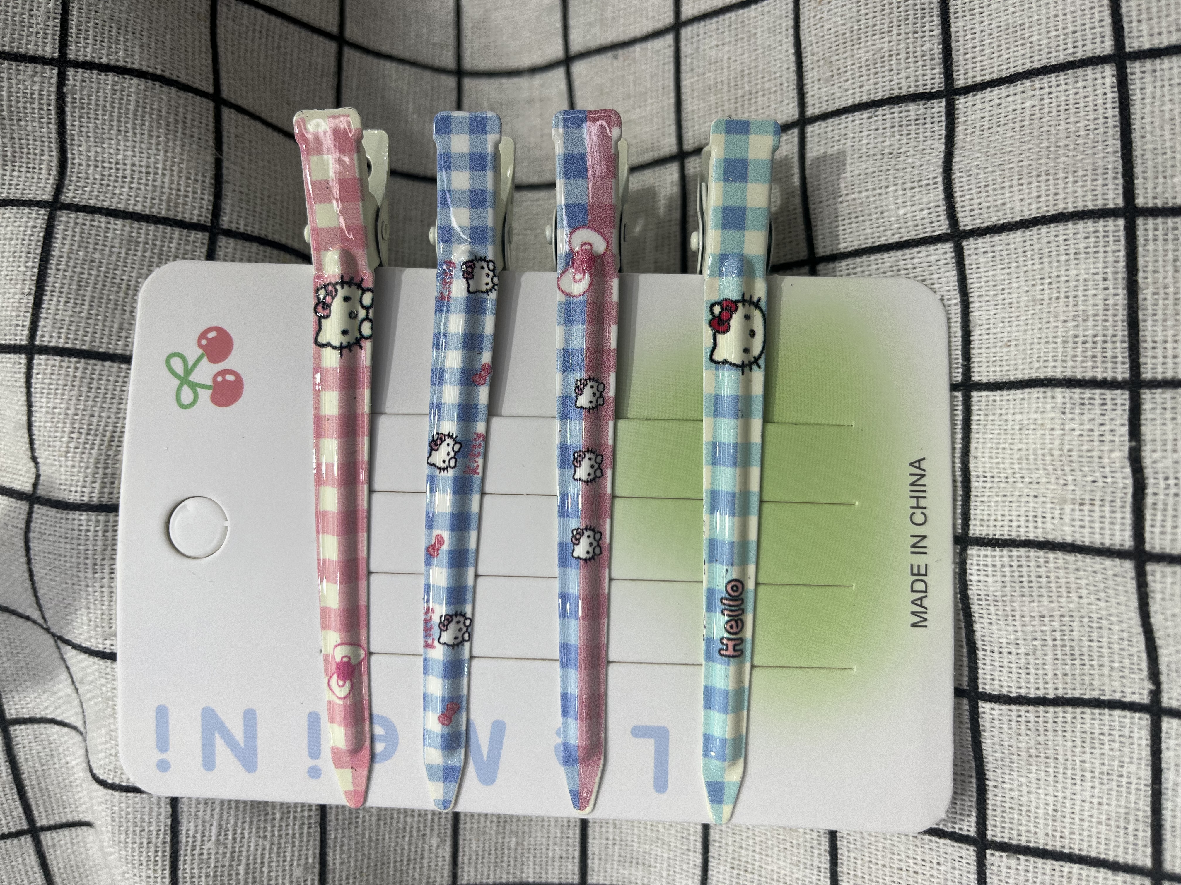 Girl-style fluffy clip Specification image