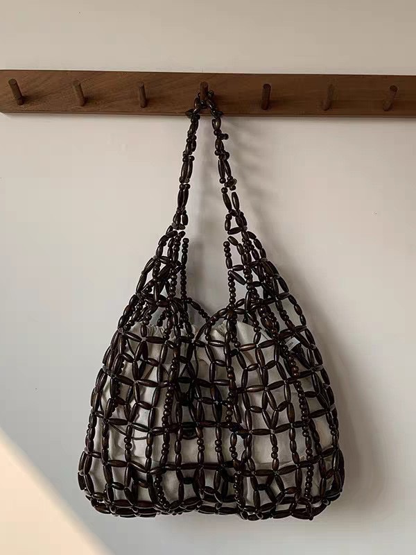 Handcrafted beaded women's bags, handwoven bags, straw woven bags, fresh and fashionable commuter bags, handwoven bags strung with wooden beads, large capacity, hand-pulled shoulder bags, niche