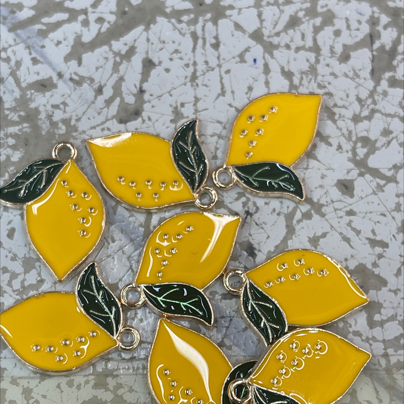 钥匙扣挂件，手链配件，项链配件，产品图