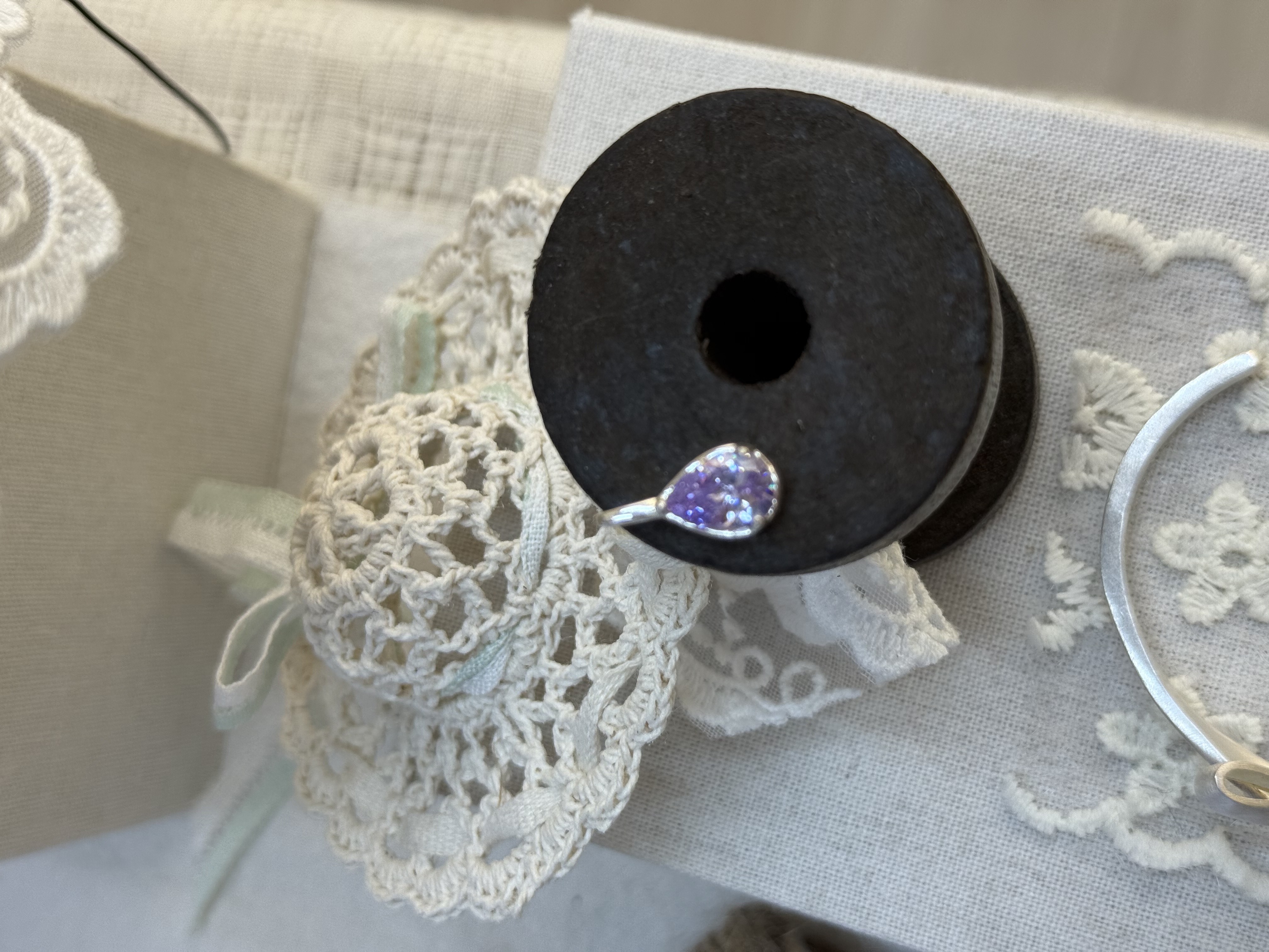 吊坠S925银小众设计彩色万能项链吊坠孤品小众吊坠可爱锁925银镶嵌锆石彩色吊坠女精致S925纯银纯手工制作锆石配件送人细节图